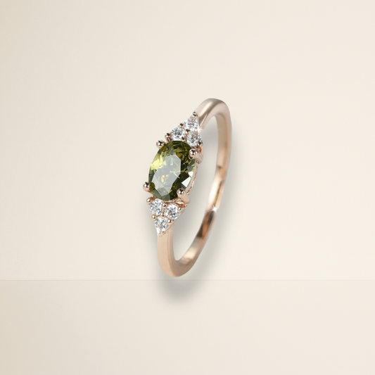 SPHÍNX GOLD & OLIVE OVAL RING