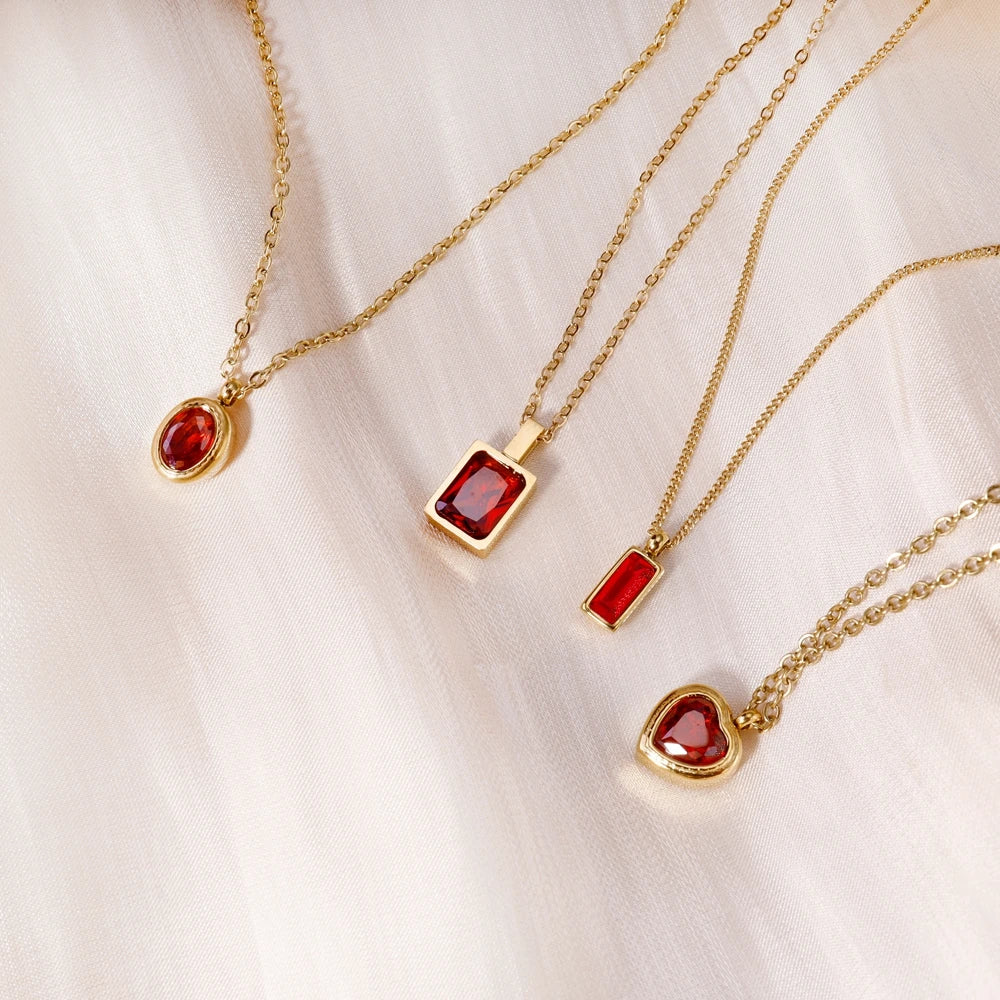 SPHÍNX RUBIN & GOLD NECKLACE