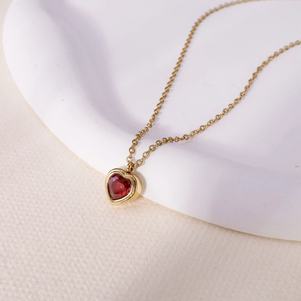 SPHÍNX RUBIN & GOLD NECKLACE